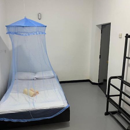 Pearl Villa Rooms And Hostel 乌纳瓦图纳 外观 照片