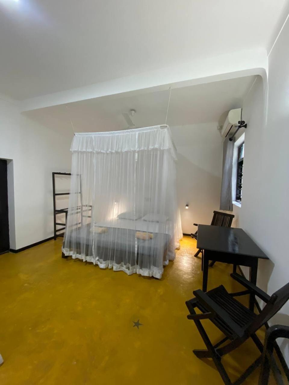 Pearl Villa Rooms And Hostel 乌纳瓦图纳 外观 照片